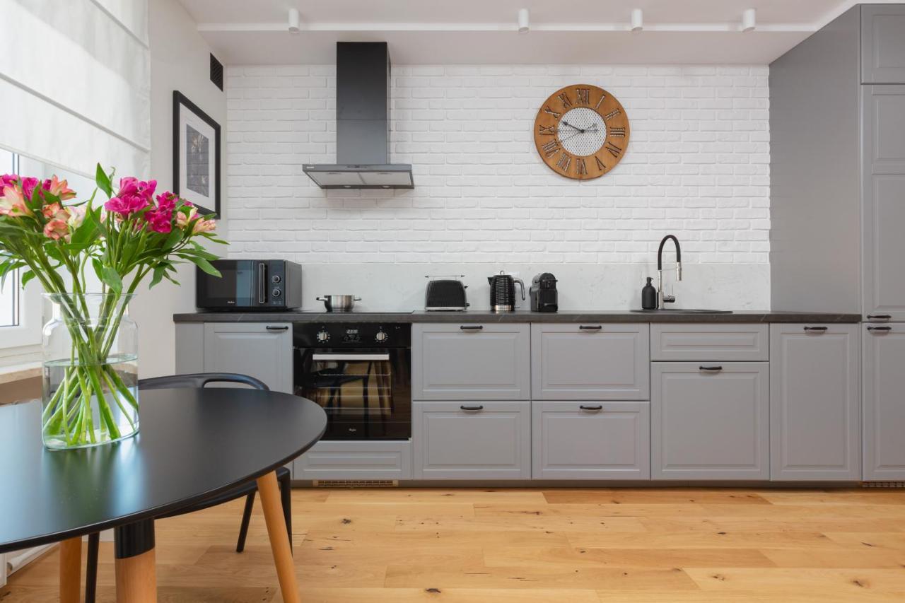 Apartment Bialobrzeska Warsaw Ochota By Renters ภายนอก รูปภาพ