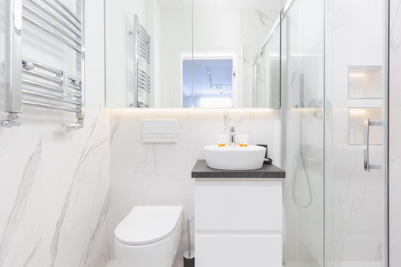 Apartment Bialobrzeska Warsaw Ochota By Renters ภายนอก รูปภาพ